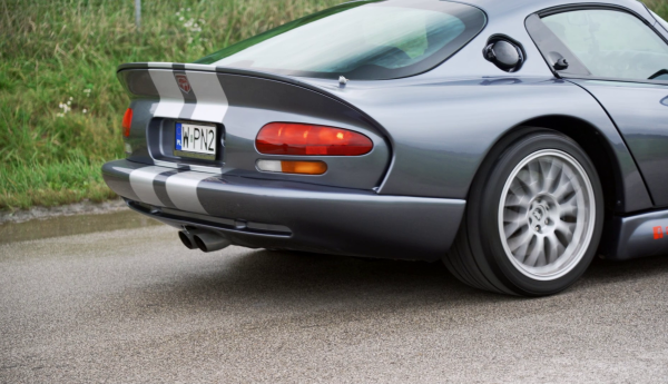 Dodge Viper, Alpine A110 i pojedynek SUV-ów