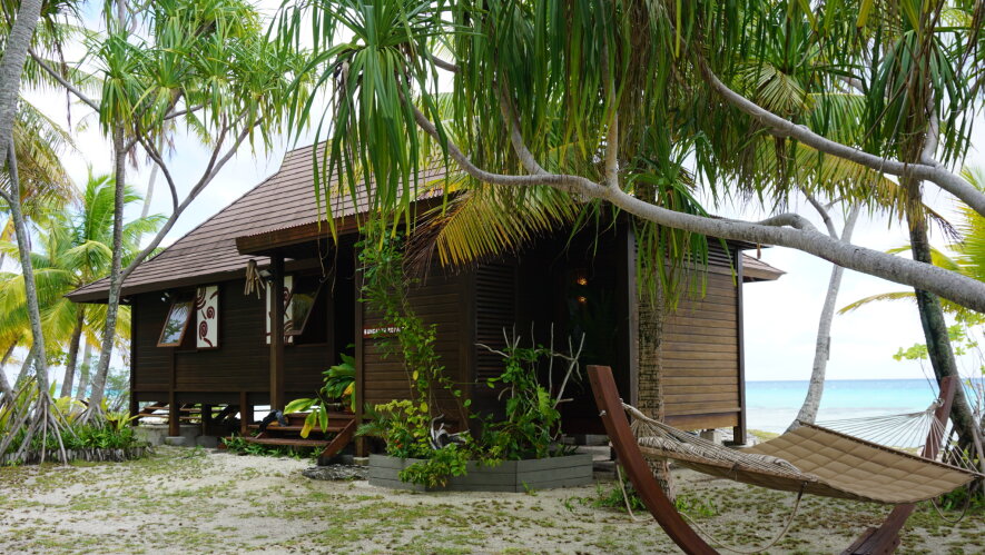 "Dom z dala od świata":  domek na plaży